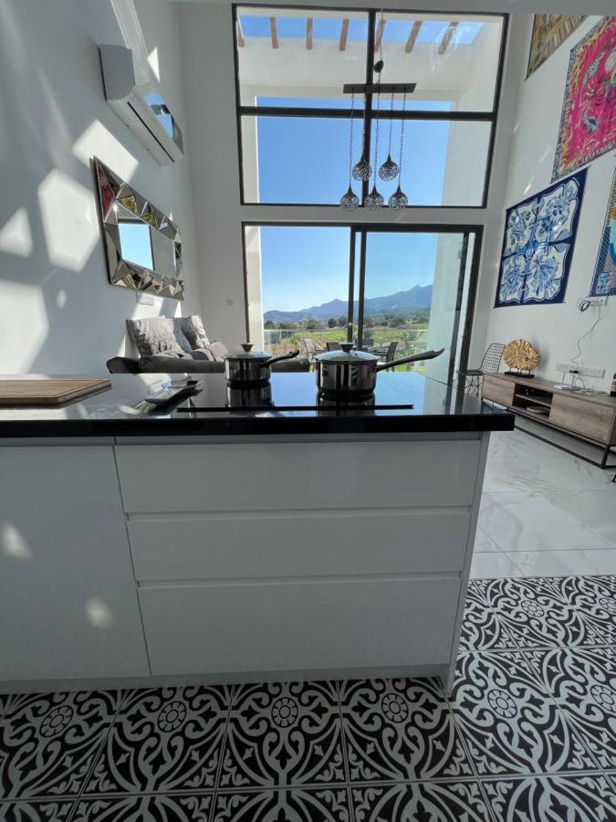 Hermes Penthouse Akanthou 외부 사진